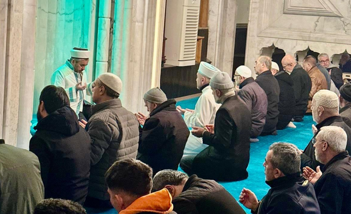 Selçuklu’da Manevi Buluşma: Parsana Büyük ve Gökal Camii’nde Sabah Namazı Coşkusu